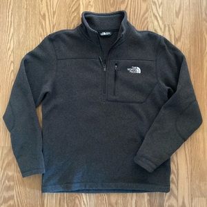 North Face 1/2 Zip Mens medium